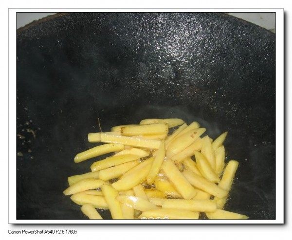 鲜香土豆虾步骤4