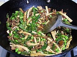 家常炒肉丝步骤10