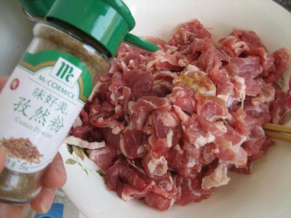 香辣孜然牛肉片步骤3