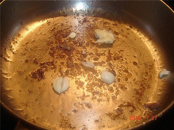 牛肉炒菜心步骤2