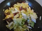 牛肉烧白菜粉丝步骤7