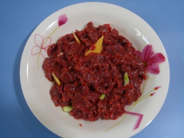 泡椒莴笋炒牛肉步骤5