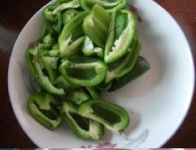 青椒牛肉步骤2