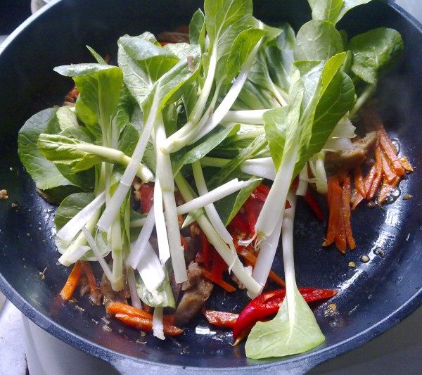 什锦羊肉炒面步骤11