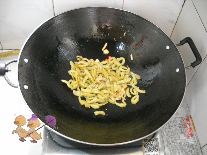 葱香米椒狗爪豆步骤5
