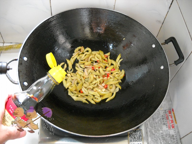 葱香米椒狗爪豆步骤7