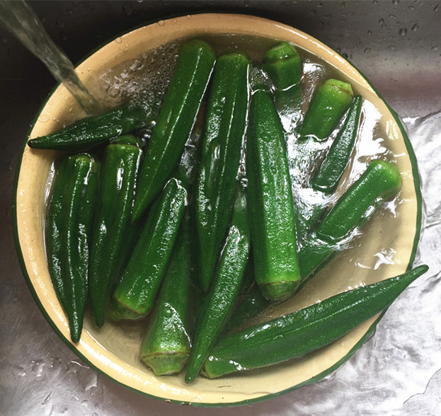 响油秋葵步骤6