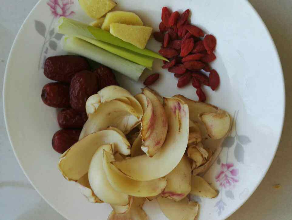 乌鸡山药汤#本味家乡步骤3