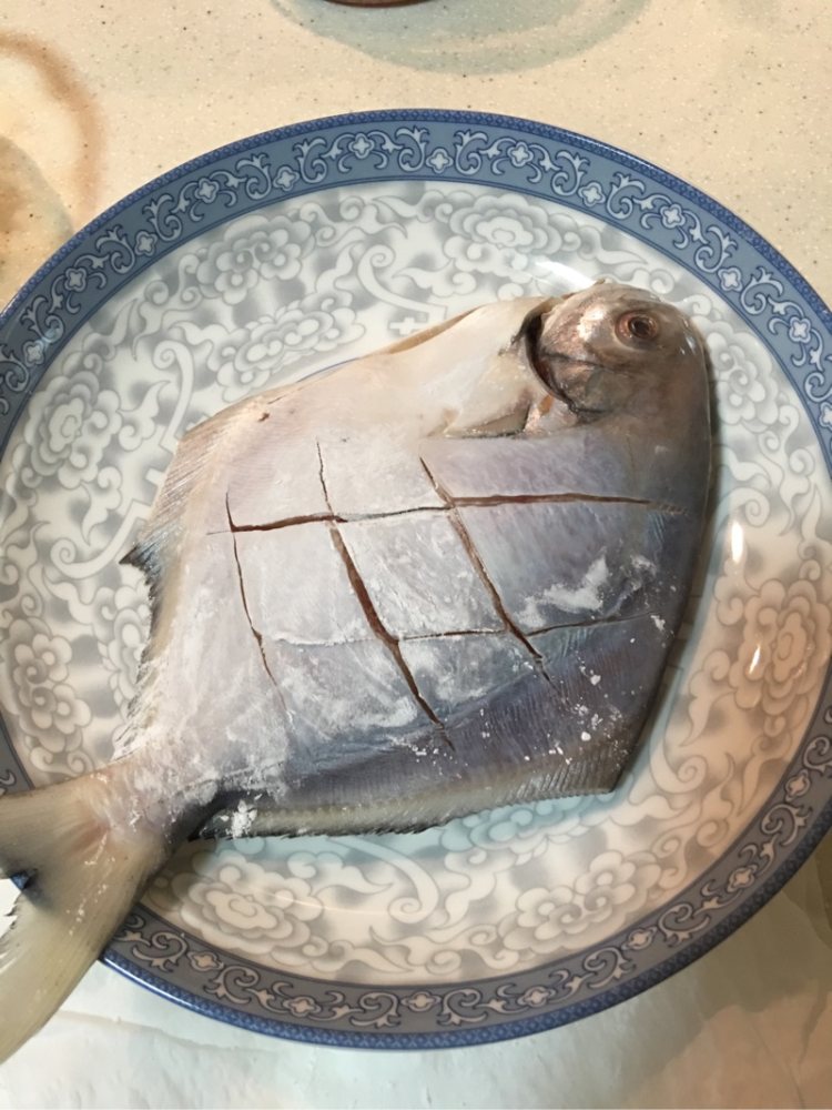 干烧鲳鱼步骤2