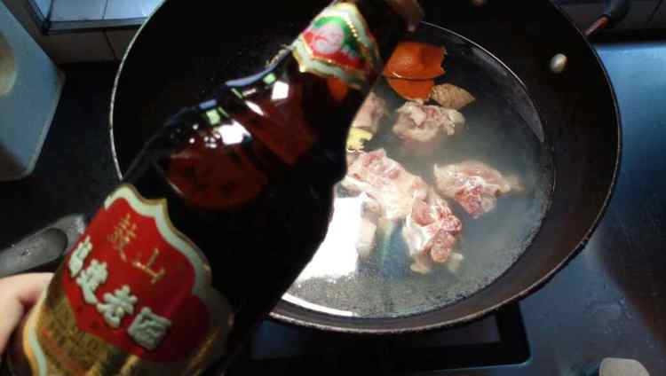 黑豆炖猪尾步骤6