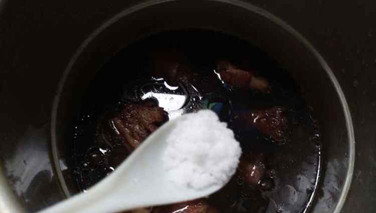 黑豆炖猪尾步骤10