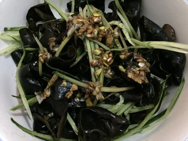 凉拌芥末木耳步骤4