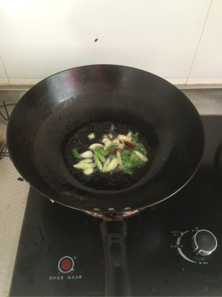 韭黄肉丝步骤5