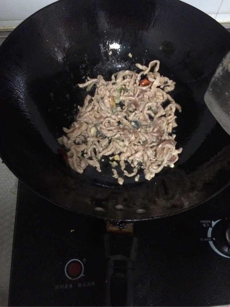 韭黄肉丝步骤6
