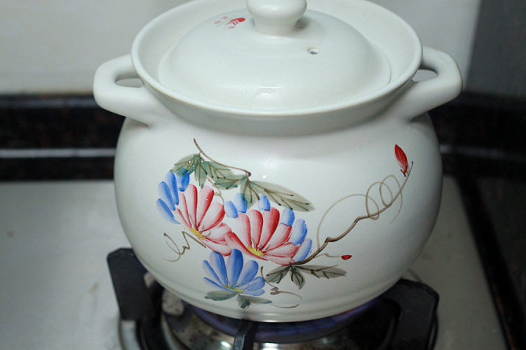 黑豆当归排骨汤步骤9