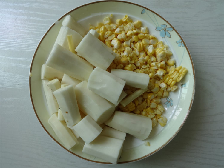 杜仲猪腰汤步骤9