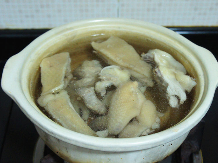 虫草花参鸡汤步骤6