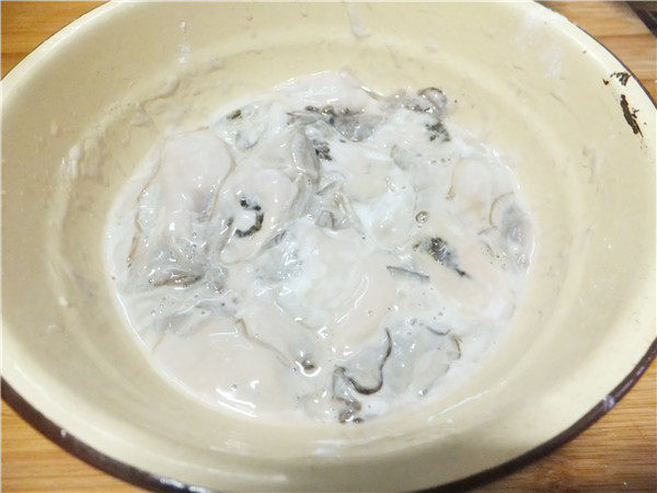牡蛎煎蛋步骤3