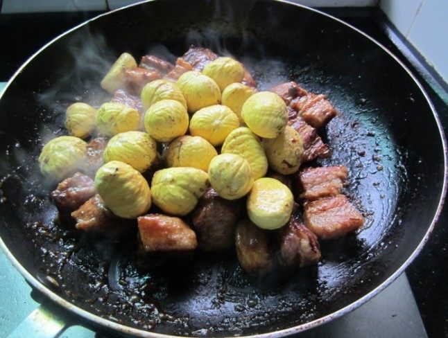 栗子焖肉步骤7