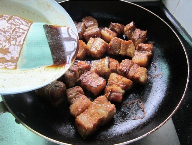 栗子焖肉步骤5