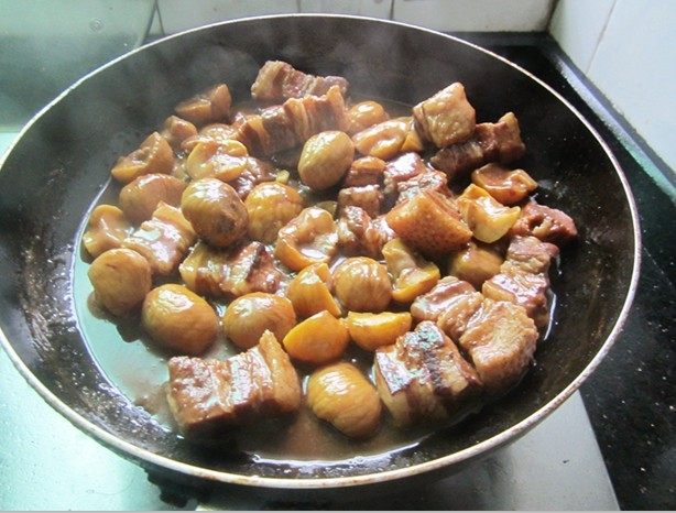 栗子焖肉步骤11