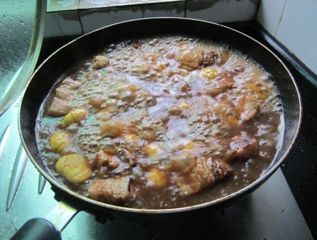 栗子焖肉步骤10