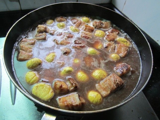 栗子焖肉步骤9