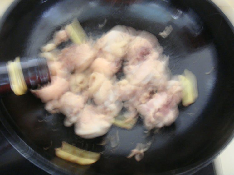 红烧栗子鸡步骤8