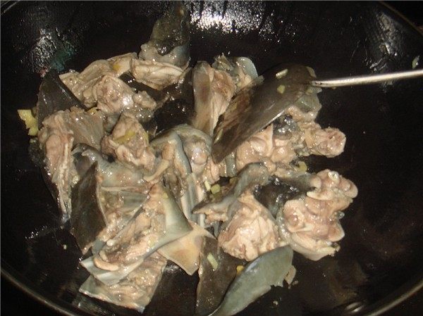 清炒甲鱼步骤6