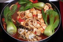 石锅牡蛎鱿鱼豆腐汤步骤8