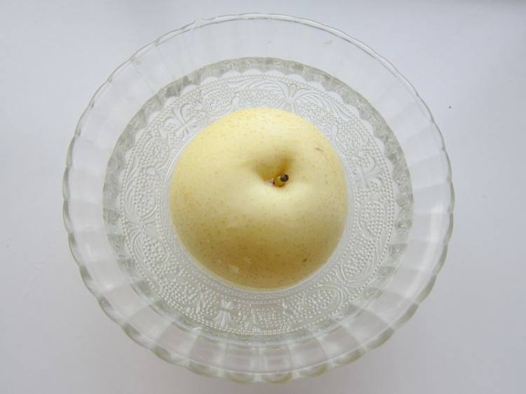 菊花冰糖雪梨饮步骤3