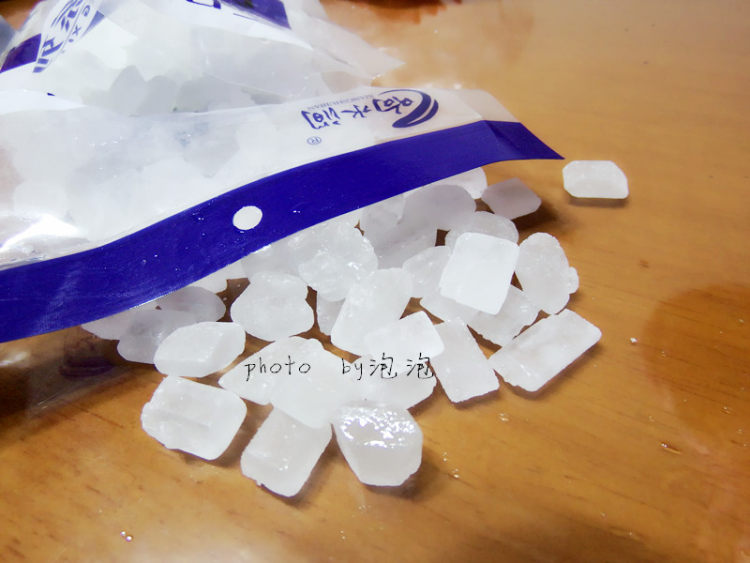 冰糖枸杞蒸雪梨步骤2