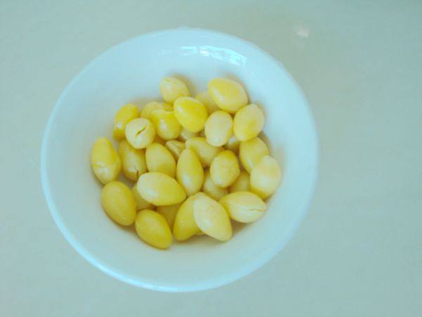 白果老鸭汤步骤1