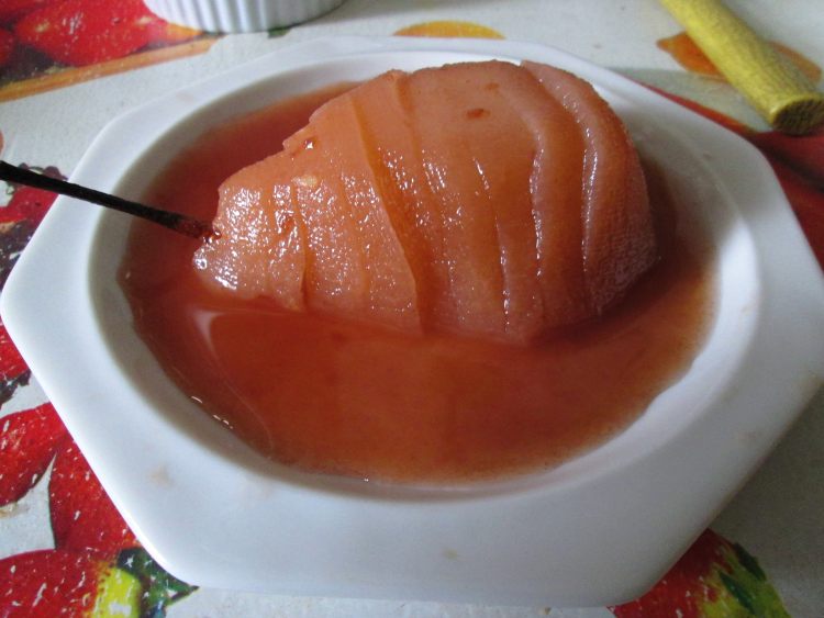 红酒煮梨步骤6
