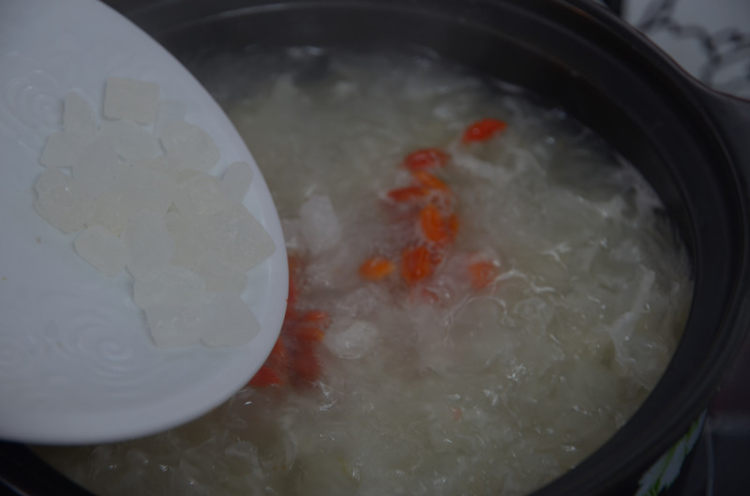 马蹄银耳汤步骤7