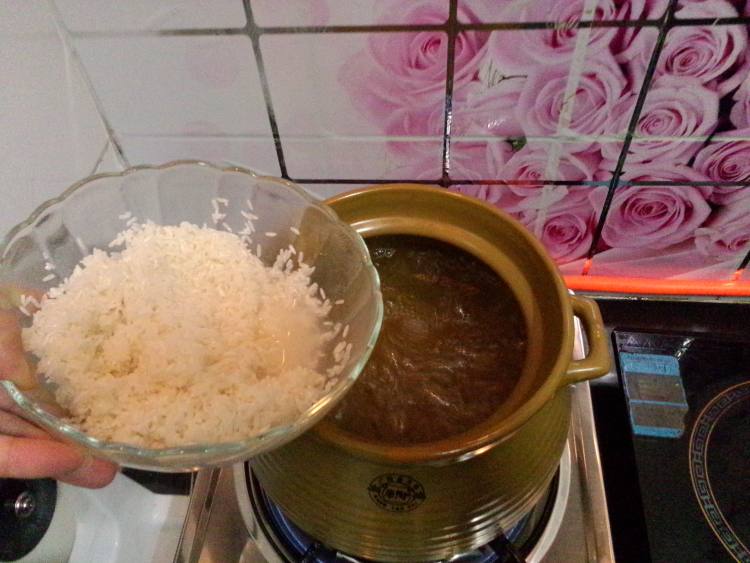 胡萝卜腐竹白果粥步骤4