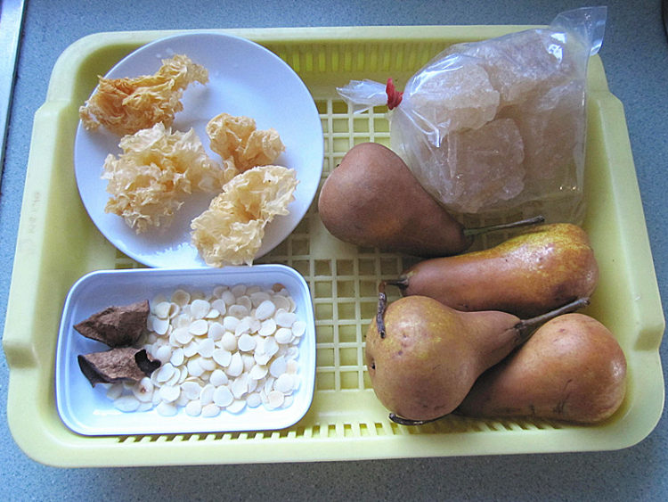 冰糖陈皮煲雪耳步骤1