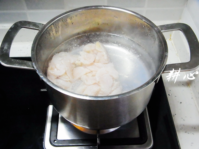 豌豆尖肉片汤步骤6