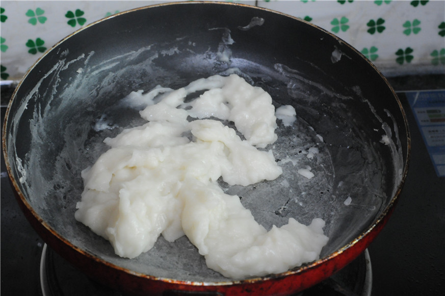 蓝莓沙拉花环面包步骤3