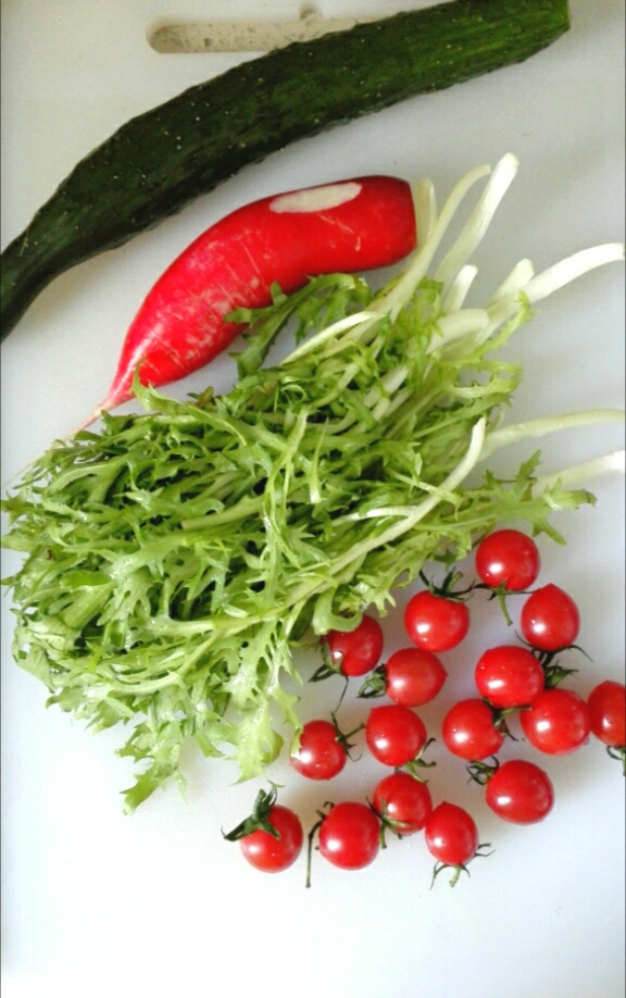 低卡瘦身清新蔬菜沙拉步骤1