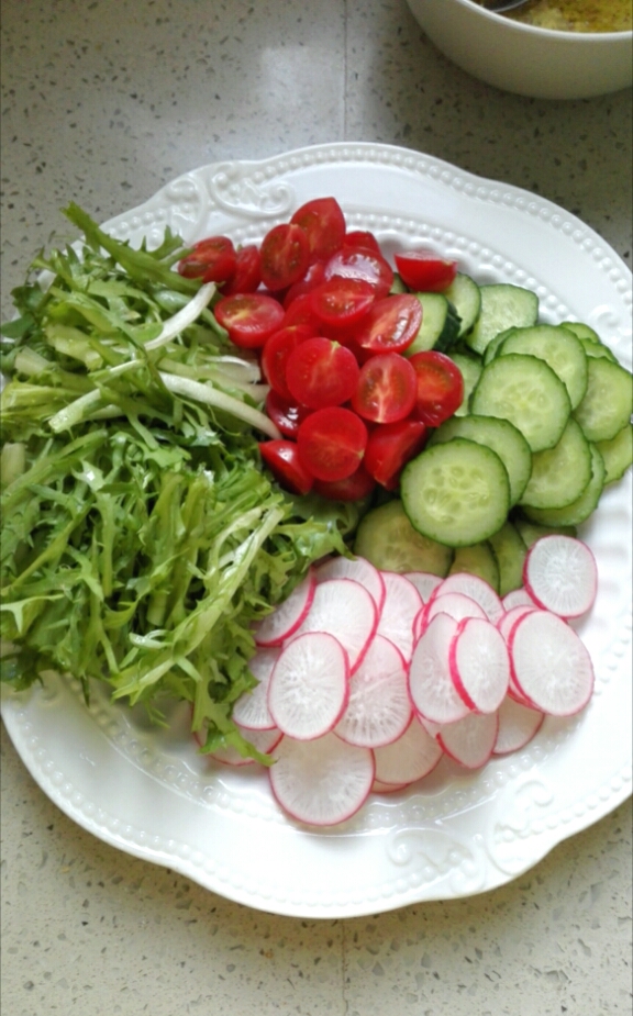 低卡瘦身清新蔬菜沙拉步骤2