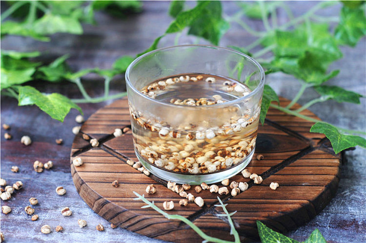 炒薏米茶步骤6