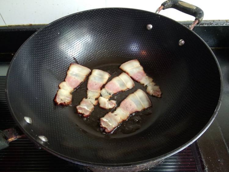 菌菇干腊肉冬瓜汤步骤5