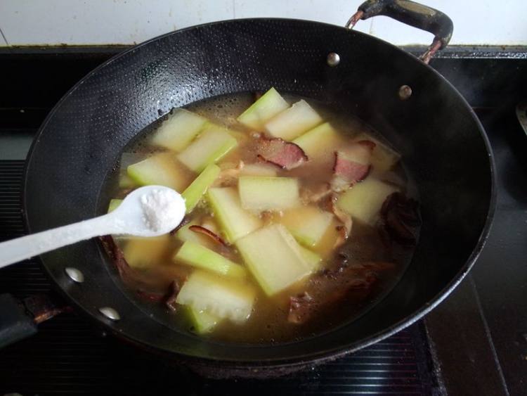 菌菇干腊肉冬瓜汤步骤9
