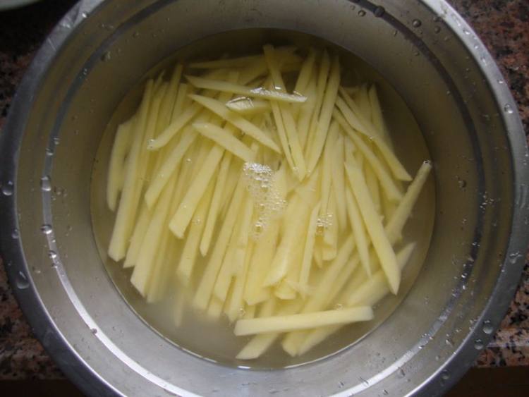 鹅杂炒土豆丝步骤5