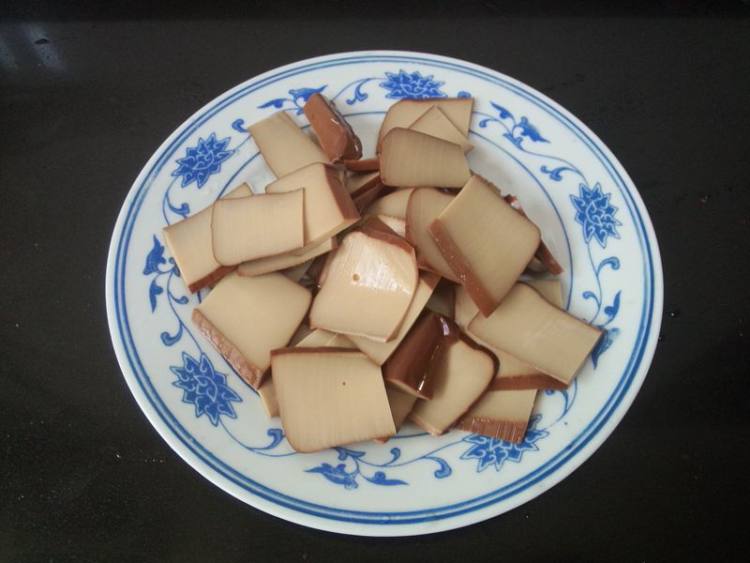 辣椒炒鸡蛋干步骤2