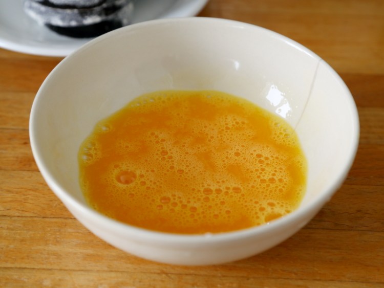 鸡蛋煎茄子步骤4