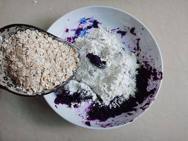 紫薯燕麦饼干步骤5