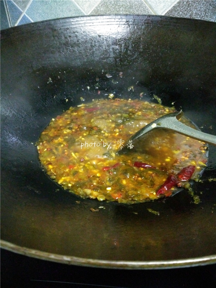 酸菜烧魔芋步骤6
