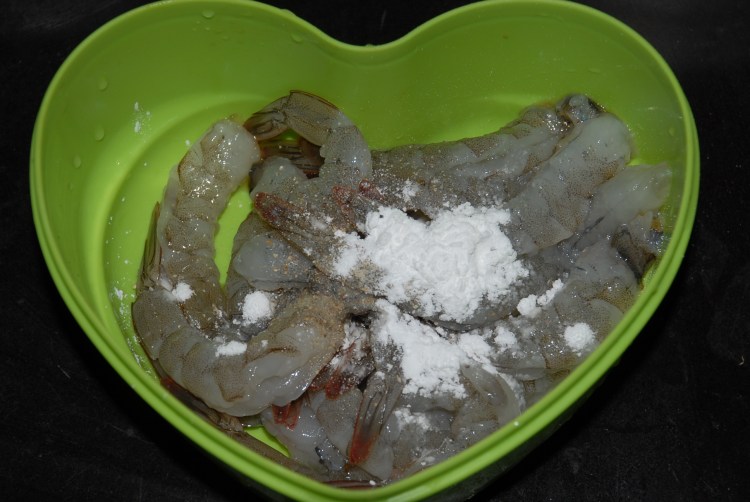 苦瓜炒虾仁步骤3